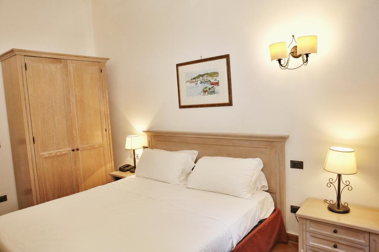 Albergo Filippo II Porto Santo Stefano  Ngoại thất bức ảnh